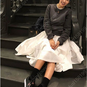 (새상품)예지스 코스모폴리탄줄라이 자수스웻셔츠 맨투맨 잉키블랙 오르 드주이 오뮤 매니모어몽 11am 라밤바룸 이미지