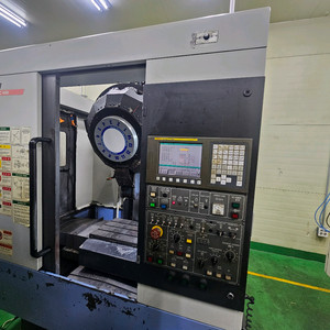 2008년 두산 탭핑센터 TC400 저렴하게드려요 이미지