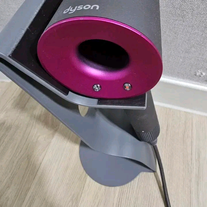 다이슨 드라이기 이미지