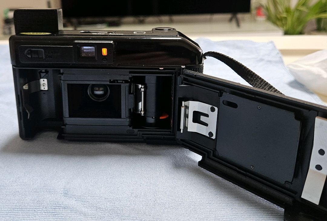 케논 오토보이 2 필름 카메라 이미지