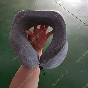 Airia living 여행용 쿨링 목베개 팝니다. 이미지