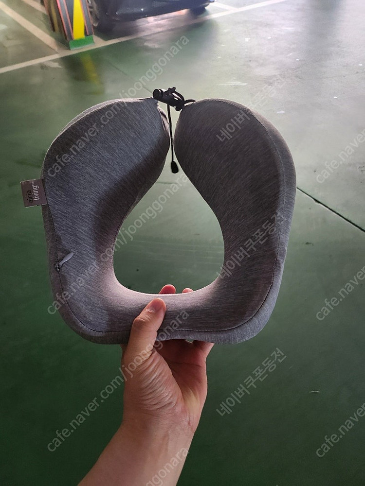 Airia living 여행용 쿨링 목베개 팝니다. 이미지