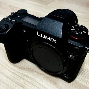 파나소닉 루믹스S1 카메라 팝니다