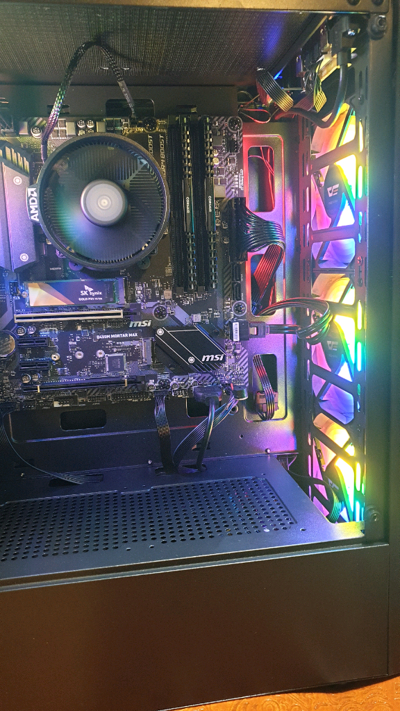 컴퓨터본체, 모니터2대(32인치), 듀얼 모니터암 레드 세트 직거래 이미지