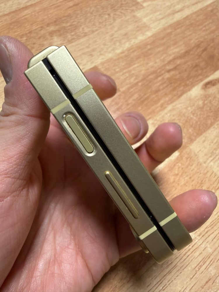 갤럭시 z플립6 256기가 옐로우 이미지