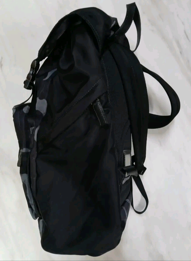 [정품] 프라다 카모플라쥬 백팩 가방 (루이비통 샤넬 구찌 펜디 에르메스 디올) 이미지