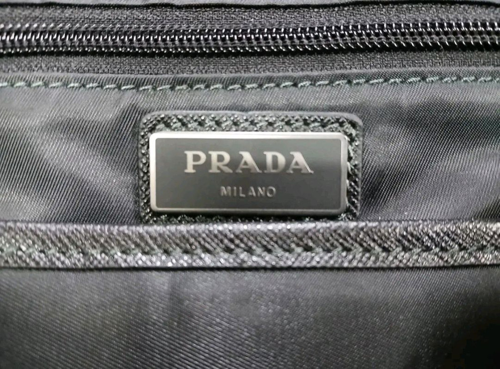 [정품] 프라다 카모플라쥬 백팩 가방 (루이비통 샤넬 구찌 펜디 에르메스 디올) 이미지