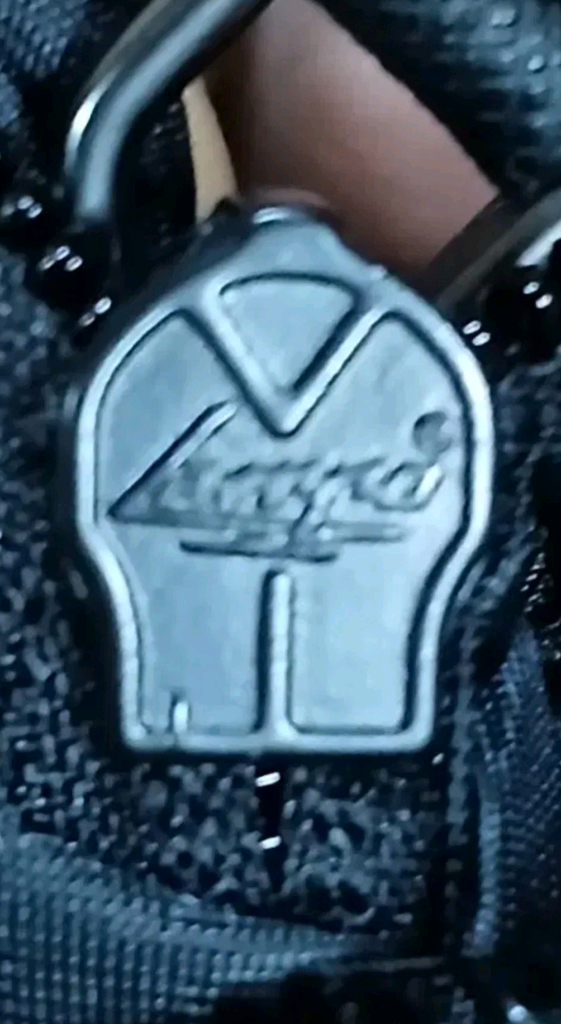 [정품] 프라다 카모플라쥬 백팩 가방 (루이비통 샤넬 구찌 펜디 에르메스 디올) 이미지