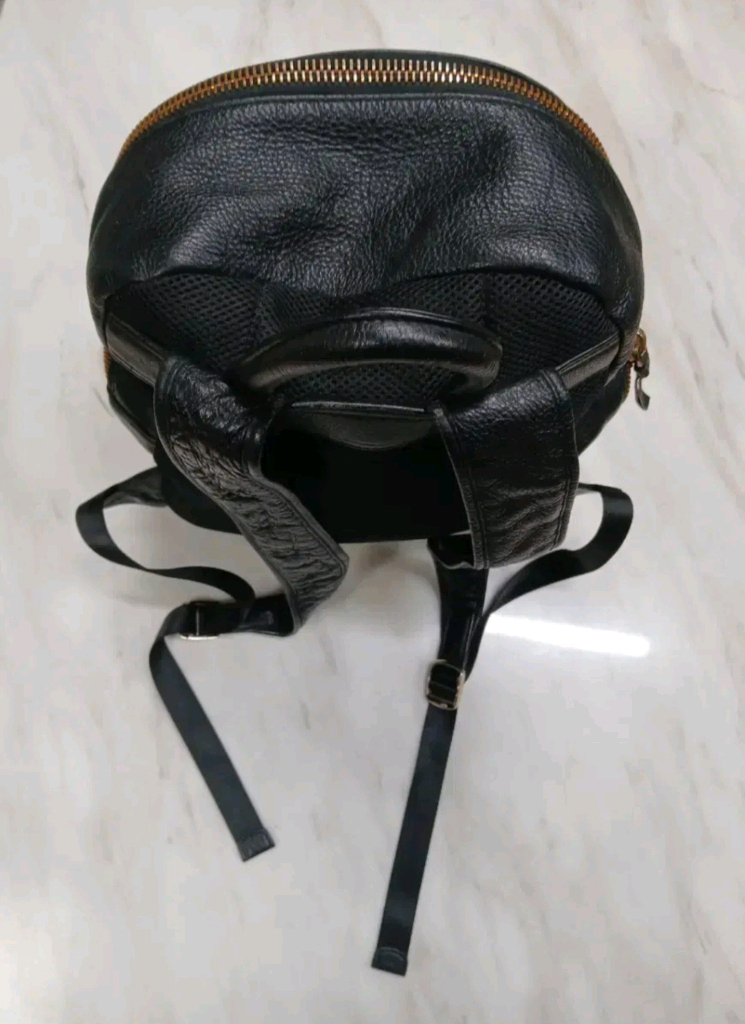 [정품 파격가 남여공용] 톰브라운 가죽 백팩 가방 (루이비통 프라다 구찌 디올 펜디 에르메스 샤넬) 이미지