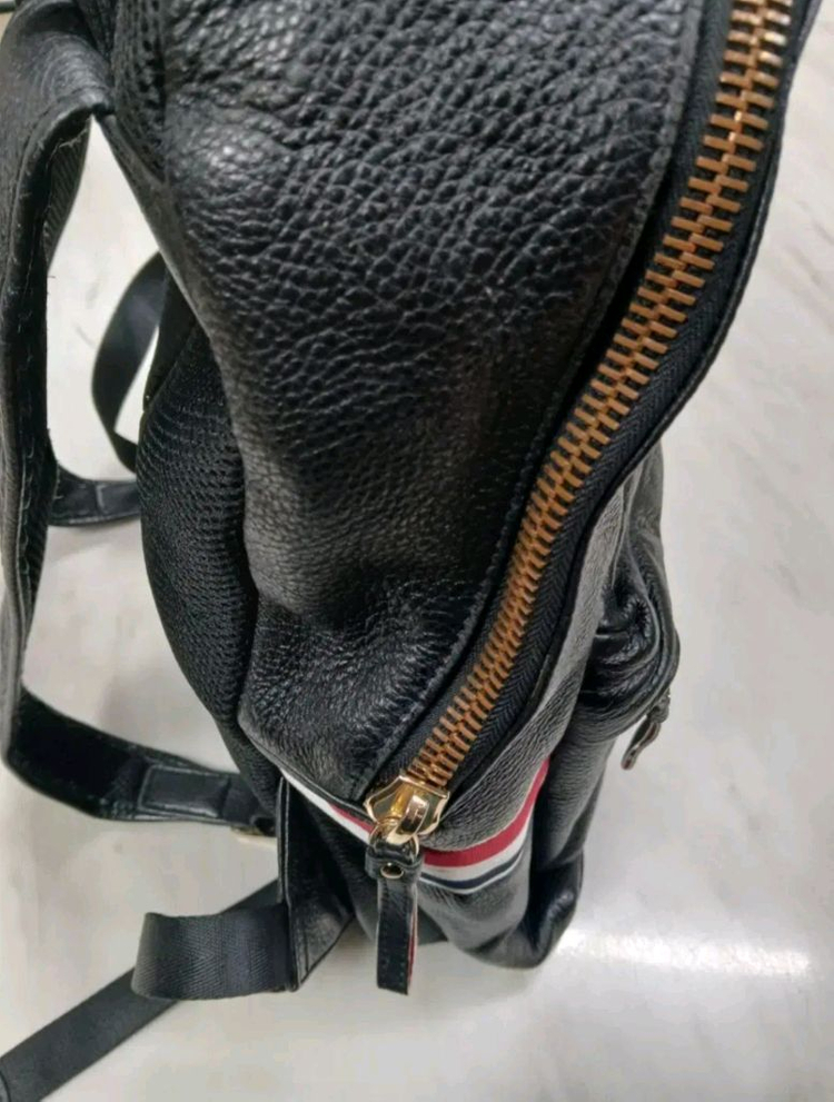 [정품 파격가 남여공용] 톰브라운 가죽 백팩 가방 (루이비통 프라다 구찌 디올 펜디 에르메스 샤넬) 이미지