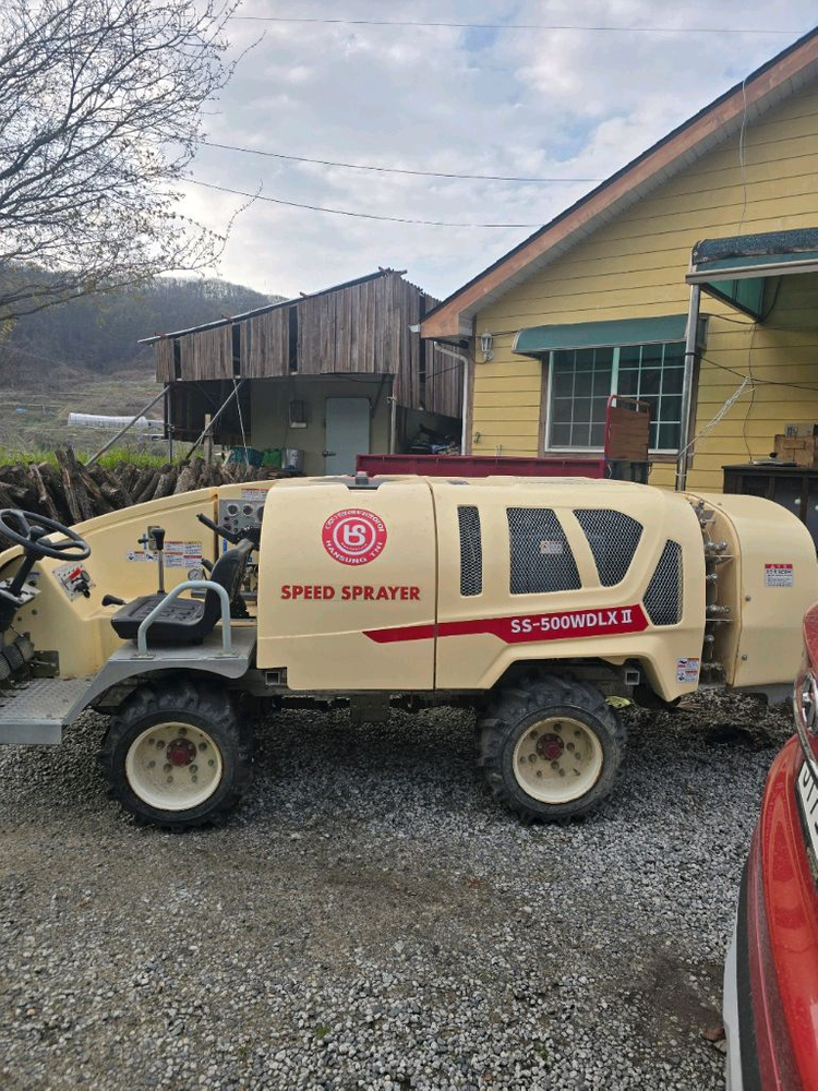 [신차급] 한성티앤아이 500리터 (최신형)SS기 운반차 겸용 판매합니다한성티앤아이에서 제조한 스피드 스프레이어 S 이미지