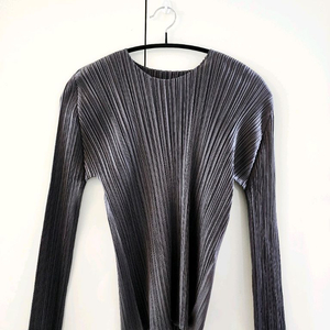 플리츠플리즈 탑 이미지