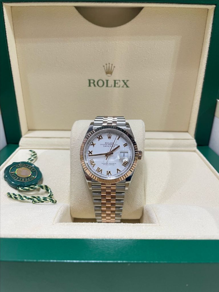 로렉스 126231 신형 데이저스트 흰판로만 36미리 로즈콤비 팝니다 이미지