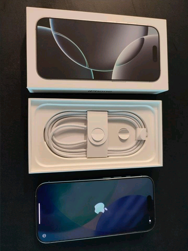 아이폰 16 프로 512 화이트 + 애플케어 (26년 10월) 이미지