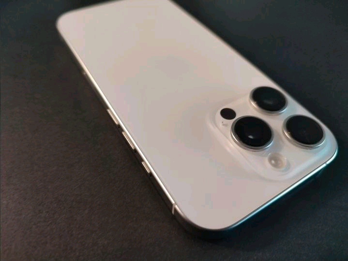 아이폰 16 프로 512 화이트 + 애플케어 (26년 10월) 이미지