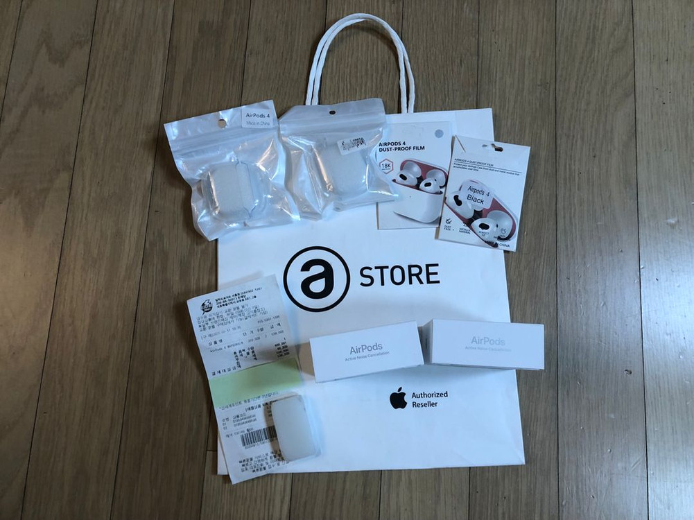 미개봉 애플코리아 에어팟4세대(노캔) 풀셋 팜 이미지