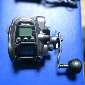 전동릴+배터리+침선우럭용 채비 봉동100호포함 거치권총등등 이미지