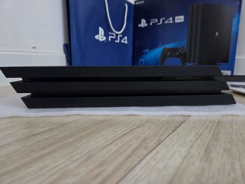 중고 sony PS4 Pro 플스4 프로 1TB 제트블랙+미개봉신품 DOBE USB확장 허브+수직 스탠드 이미지
