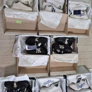 쿨거래시 6만9천! 미착용 새제품 MLB 빅볼청키 남아여아 공용 4계절 편한운동화 ~230 이미지