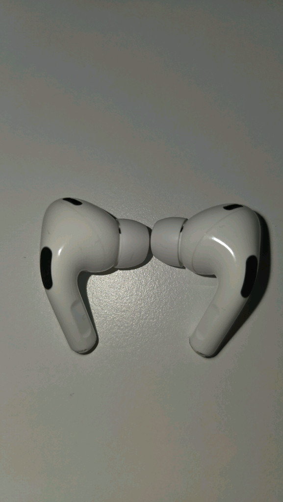 에어팟프로2 + 투명케이스 이미지