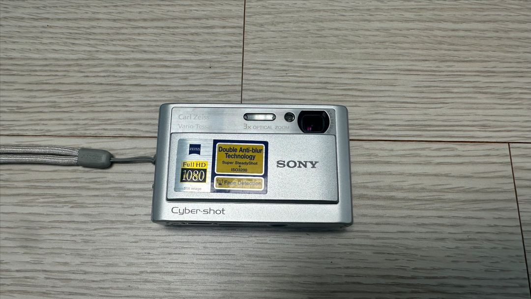 소니 DSC-T20 실버 디지털 카메라 판매합니다 이미지
