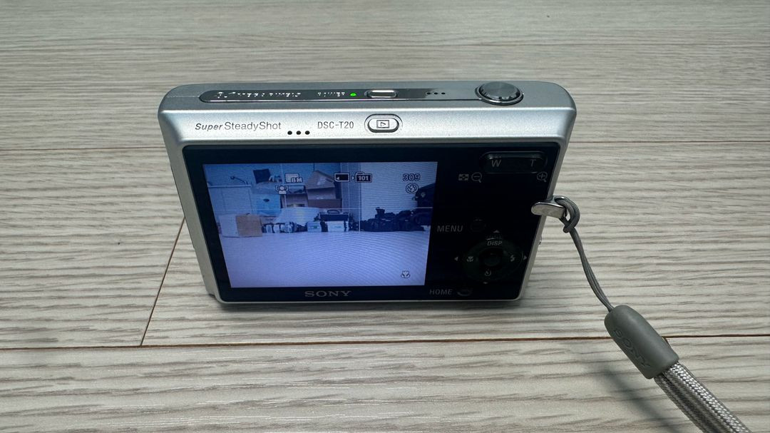 소니 DSC-T20 실버 디지털 카메라 판매합니다 이미지