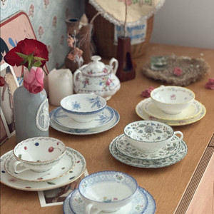 단종된 노리다케 홍차잔 접시세트 이미지