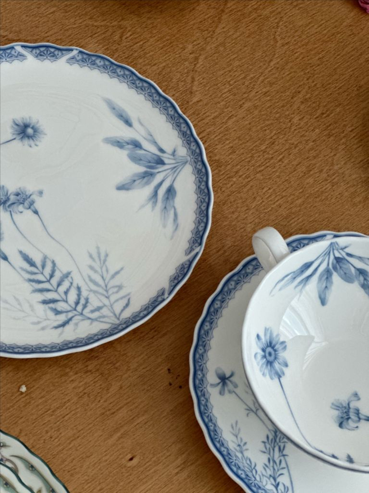 단종된 노리다케 홍차잔 접시세트 이미지