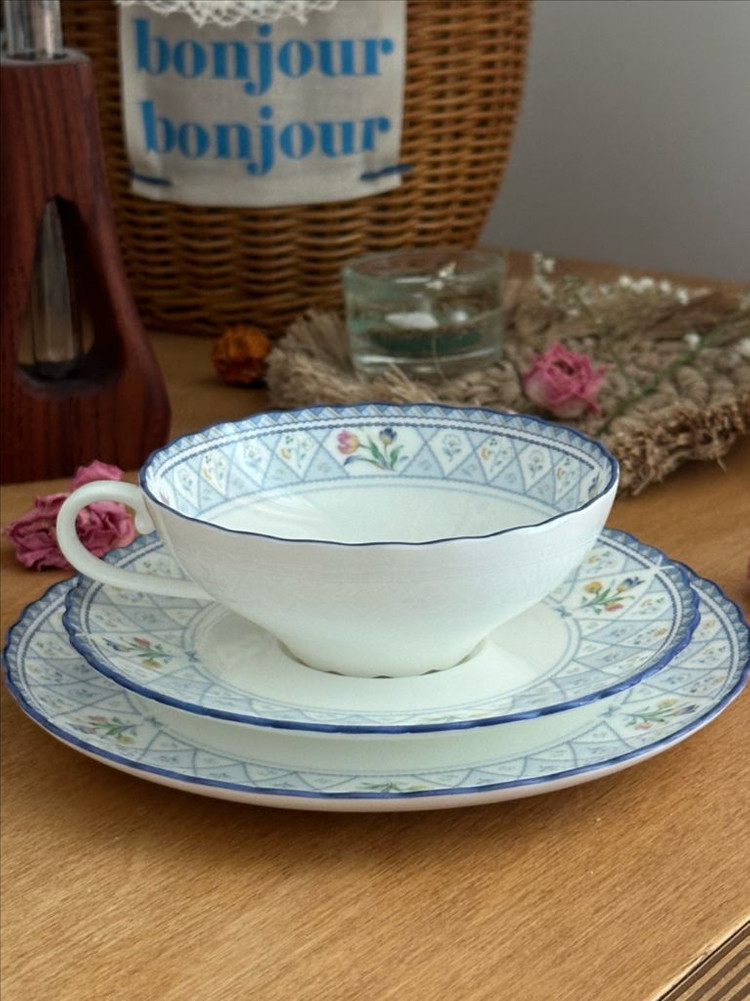 단종된 노리다케 홍차잔 접시세트 이미지