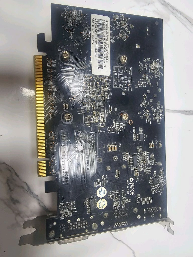 GT 240 그래픽카드 이미지