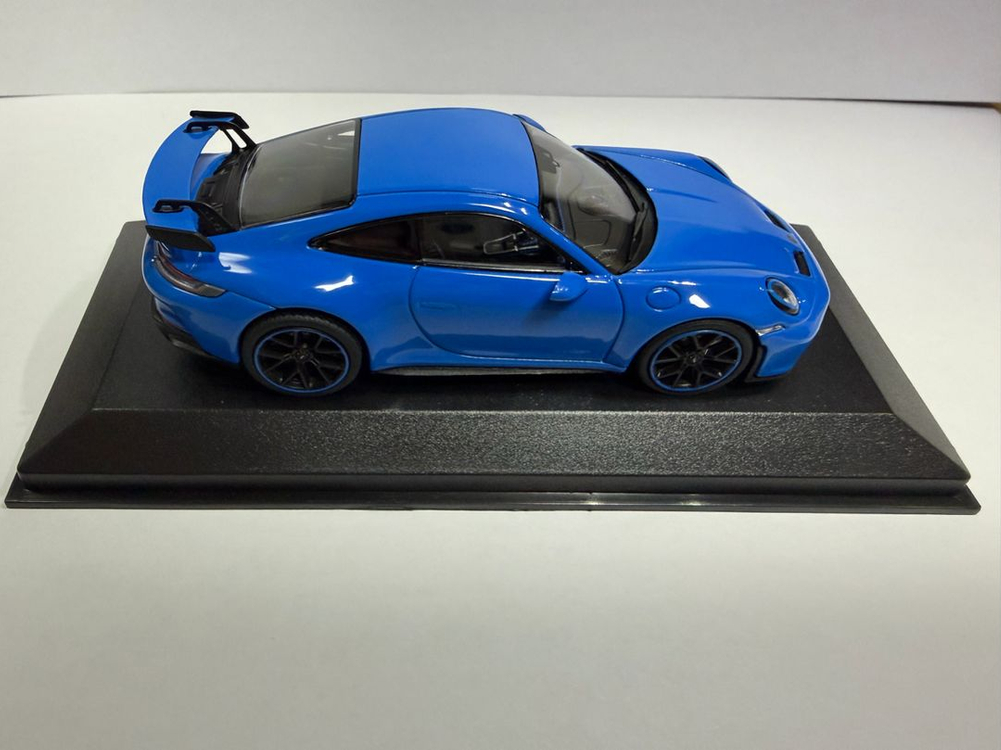 1:43 1/43 미니챔프 포르쉐 911(992) GT3 딜러버전 다이캐스트 판매합니다 이미지