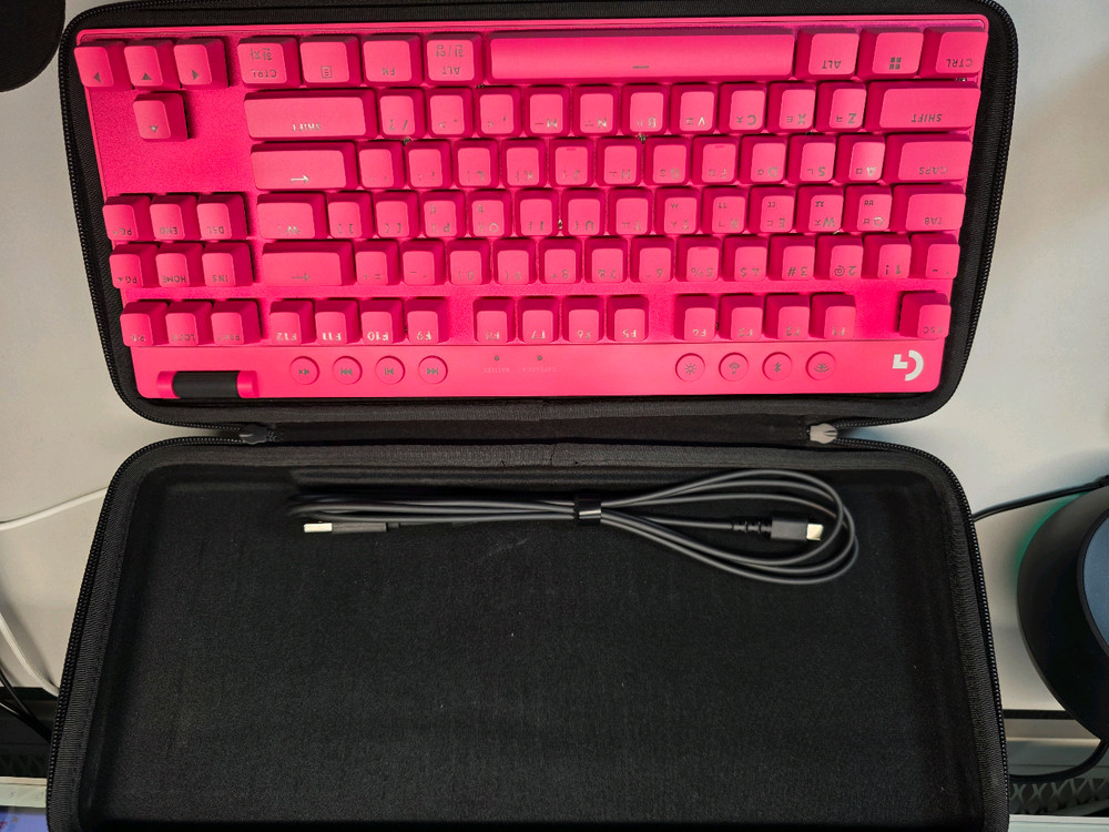 로지텍 TKL PRO Light Speed 게이밍 키보드 팝니다 이미지