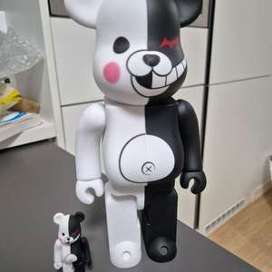 베어브릭 단간론파 400%+100% 이미지