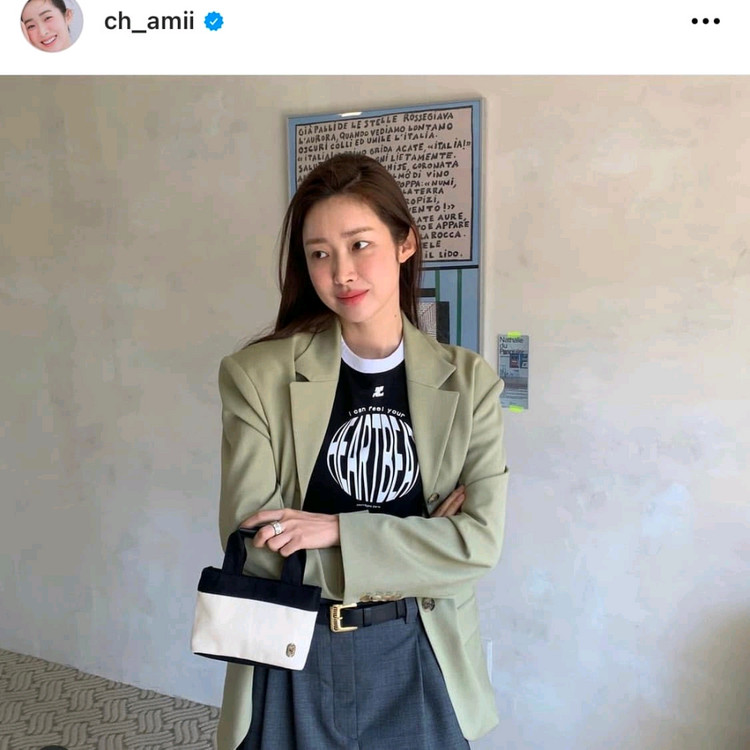 여성44 Courreges 꾸레쥬 링거 반팔 티셔츠 이미지