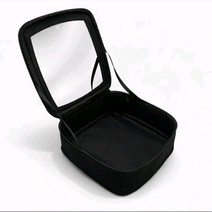 새제품)샤넬 빅 거울 거치끈 달린 사각 파우치 이미지