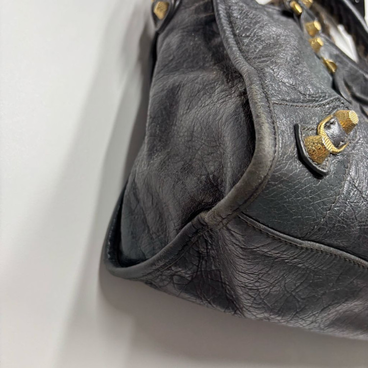 발렌시아가 모터백 + 이너백 이미지