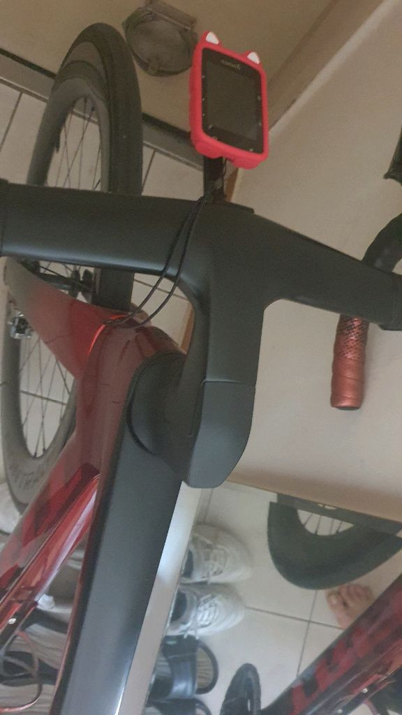 트랙마돈 slr9 7세대 이미지