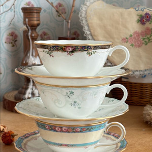 단종된 노리다케 레어 양각 홍차잔 이미지