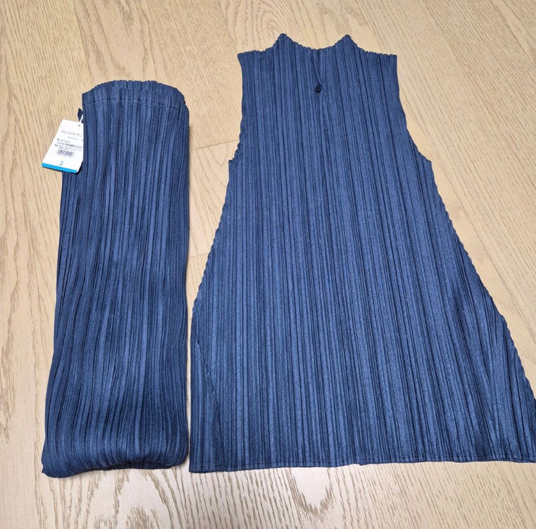 (새상품) 플리츠플리즈 8월 먼슬리 멜로우 셋업 3사이즈 팝니다. 이미지