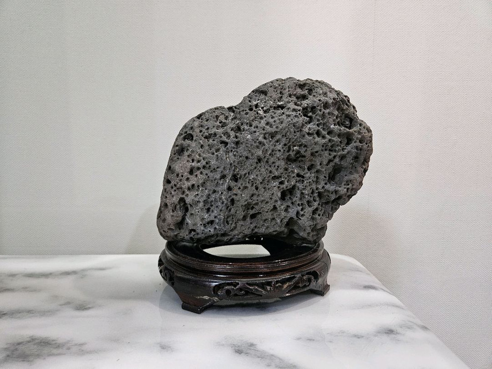 수석 (받침대 포함) 이미지