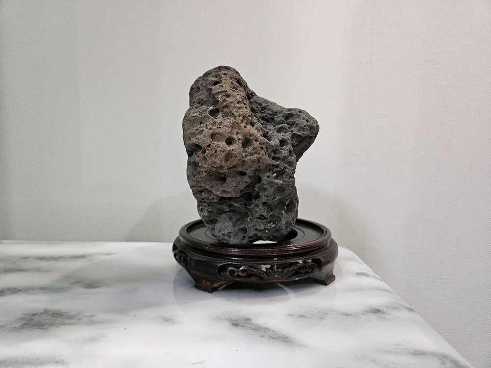 수석 (받침대 포함) 이미지