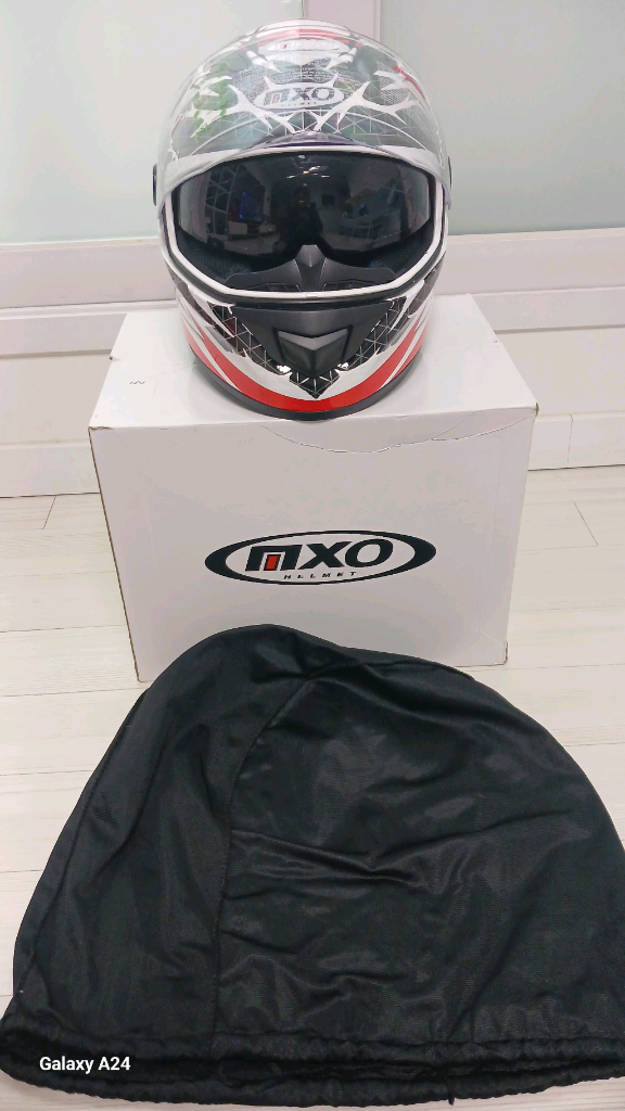 MXO 스피드 블랙앤드레드 선글라스 풀페이스헬멧(XXL)+인이어 마이크+뿔 모양 데칼+파우치+MXO박스 이미지