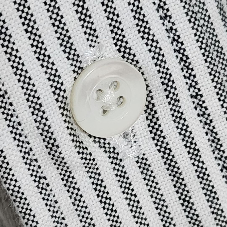 [40] 아미 스트라이프 스몰하트 자수 코튼 셔츠 H20HC013 이미지