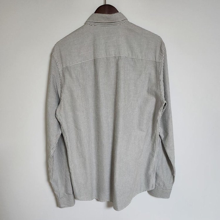 [40] 아미 스트라이프 스몰하트 자수 코튼 셔츠 H20HC013 이미지