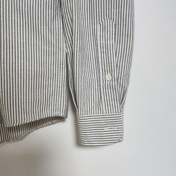 [40] 아미 스트라이프 스몰하트 자수 코튼 셔츠 H20HC013 이미지