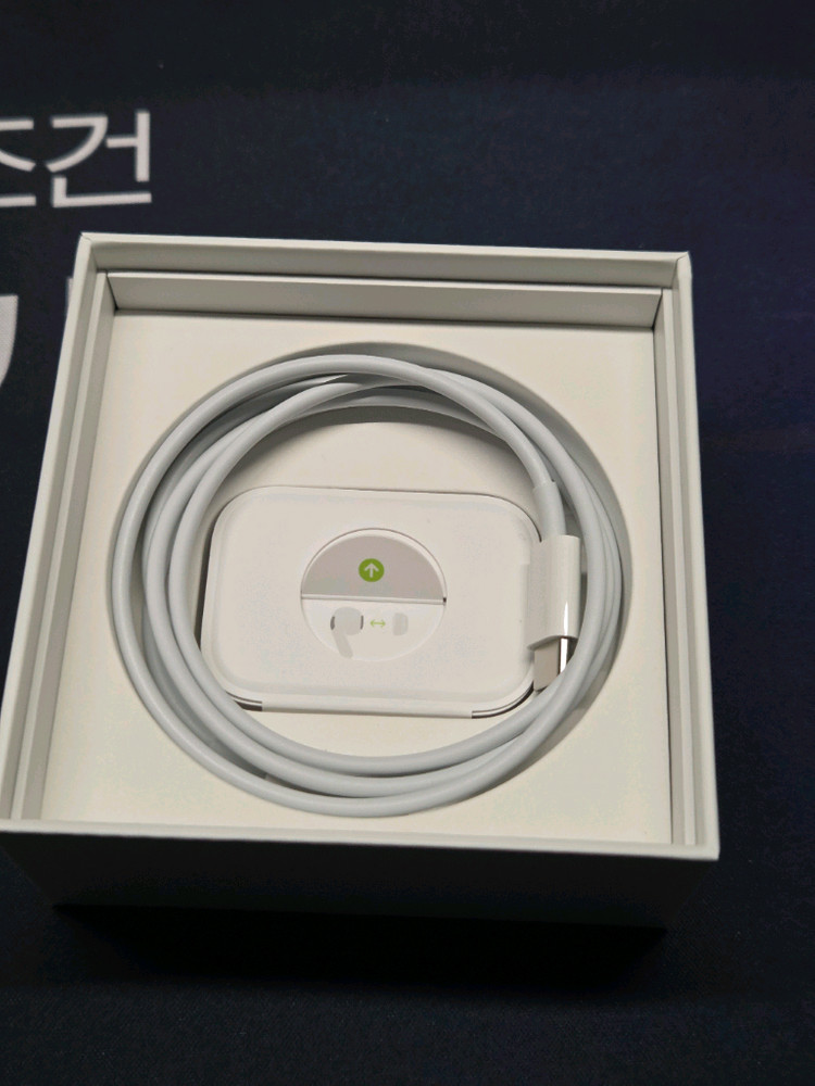 아이패드 미니7 + 에어팟 프로 2세대 이미지