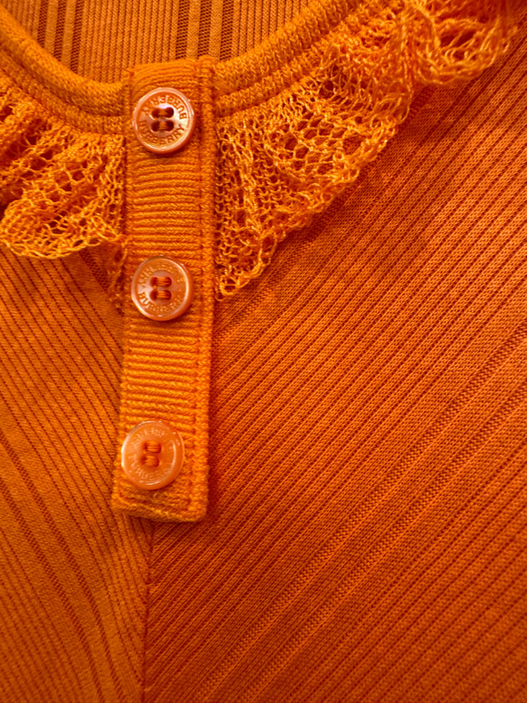 버버리 런던 오렌지반팔레이스티 이미지