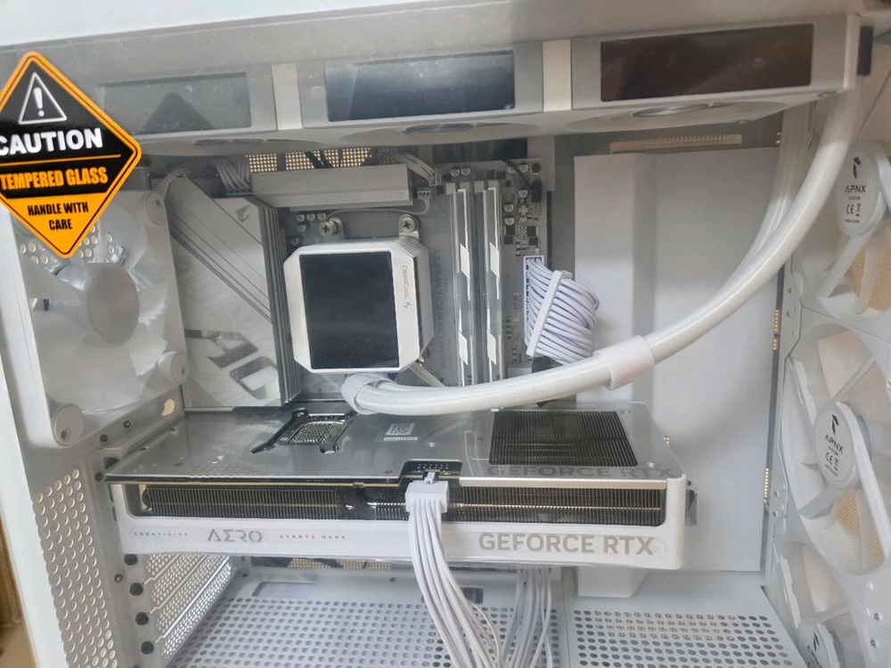 (평택)9800X3D,48gRAM,RTX5080초고사양 게이밍PC 판매 이미지