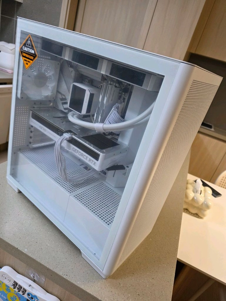 (평택)9800X3D,48gRAM,RTX5080초고사양 게이밍PC 판매 이미지