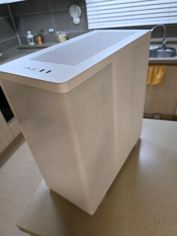 (평택)9800X3D,48gRAM,RTX5080초고사양 게이밍PC 판매 이미지